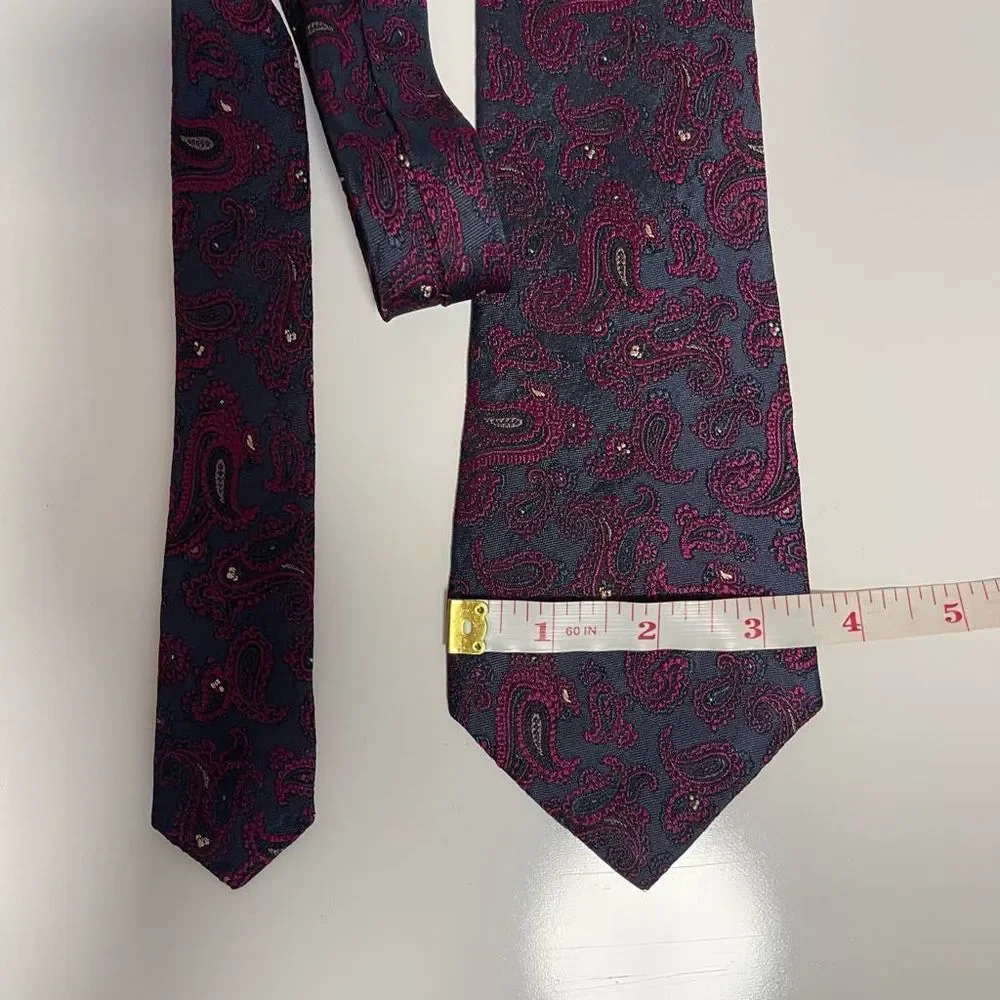 Park Avenue by Mayers tie silk